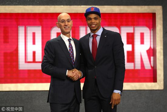 越要把光洒 越要把光洒